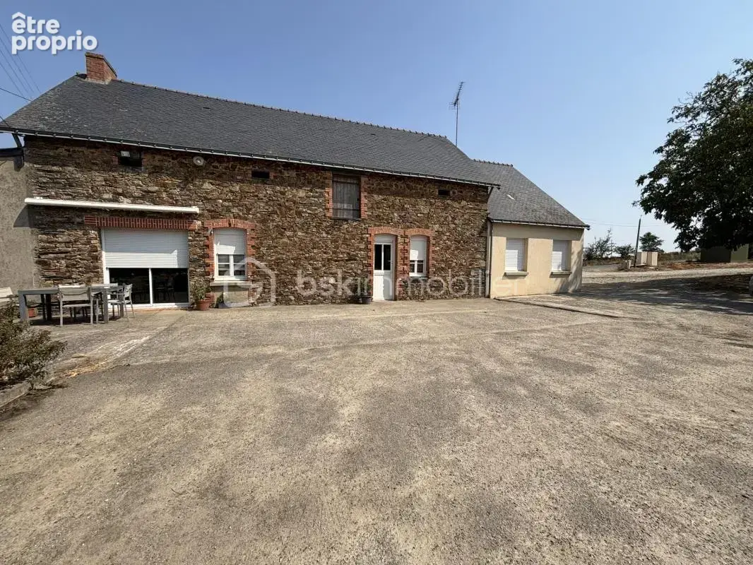 Maison à FREIGNE