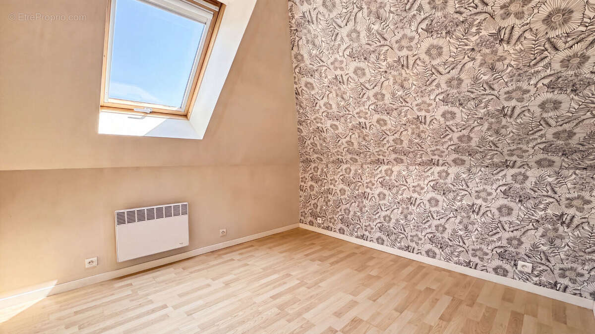 Maison de 7 Chambres - 185m2 - avec Fort Potentiel Locatif - photo 8