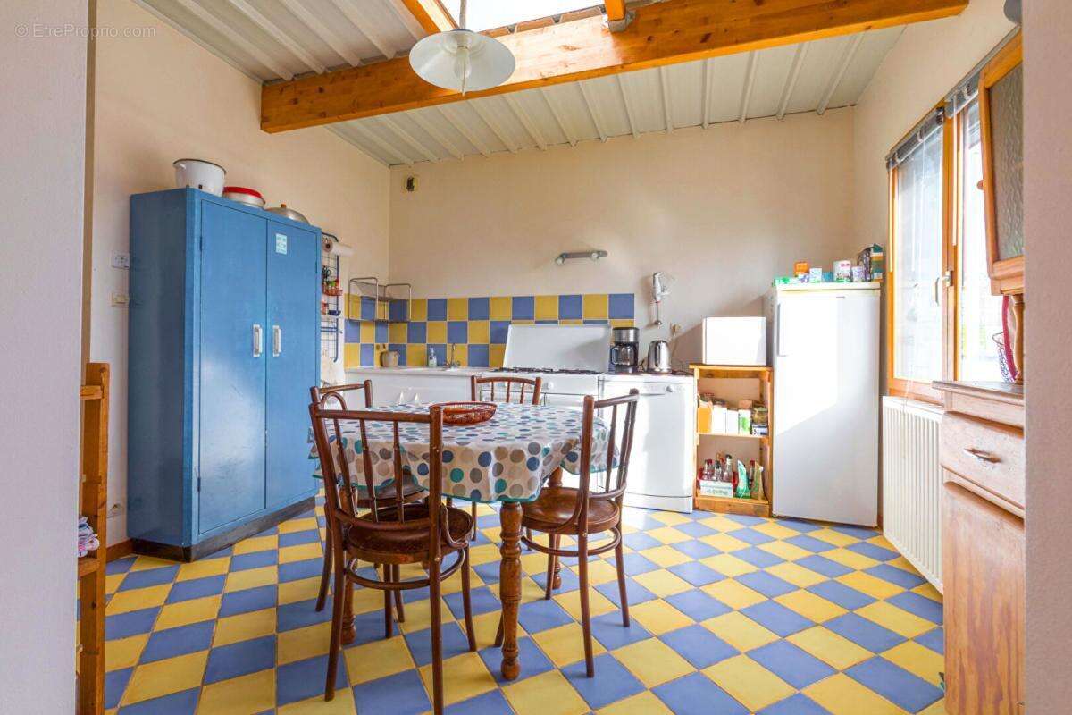 Ensemble immobilier sur terrain constructible à Pasques - photo 6