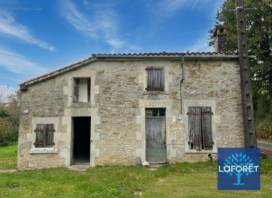 Authentique maison en pierre à la campagne ? Un véritable havre de paix à fort potentiel - photo 3