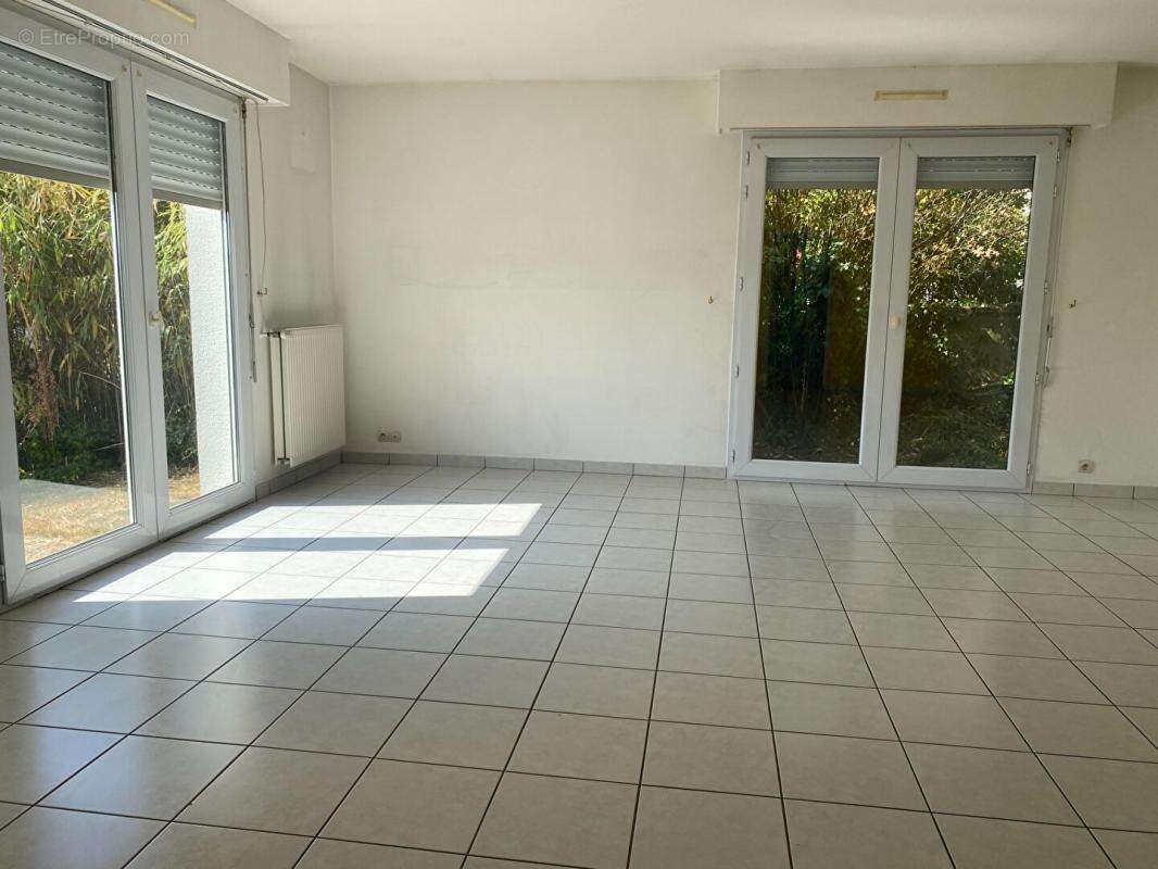 Maison familiale avec jardin et grand sous sol - photo 4