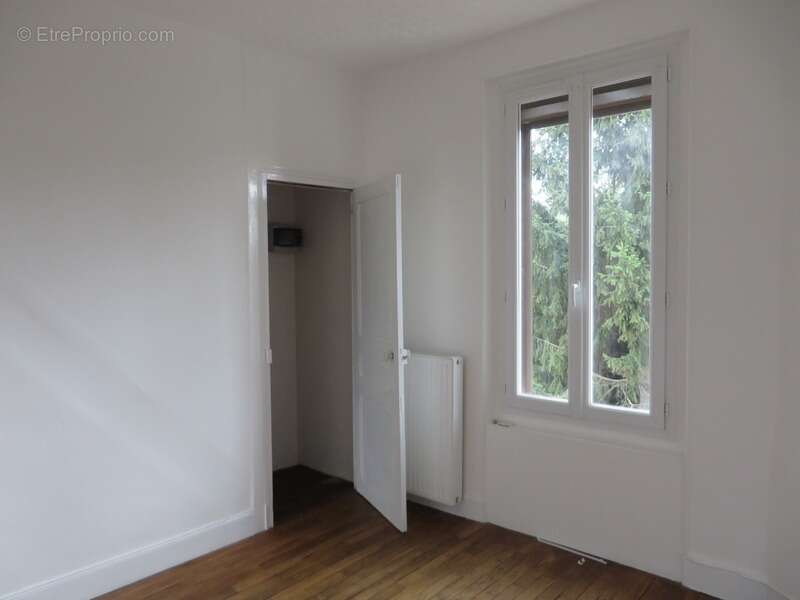 Maison à ROMILLY-SUR-SEINE