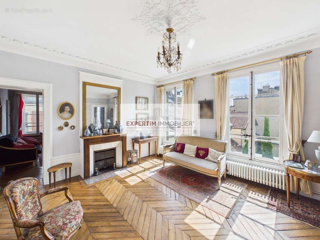 Appartement à VERSAILLES