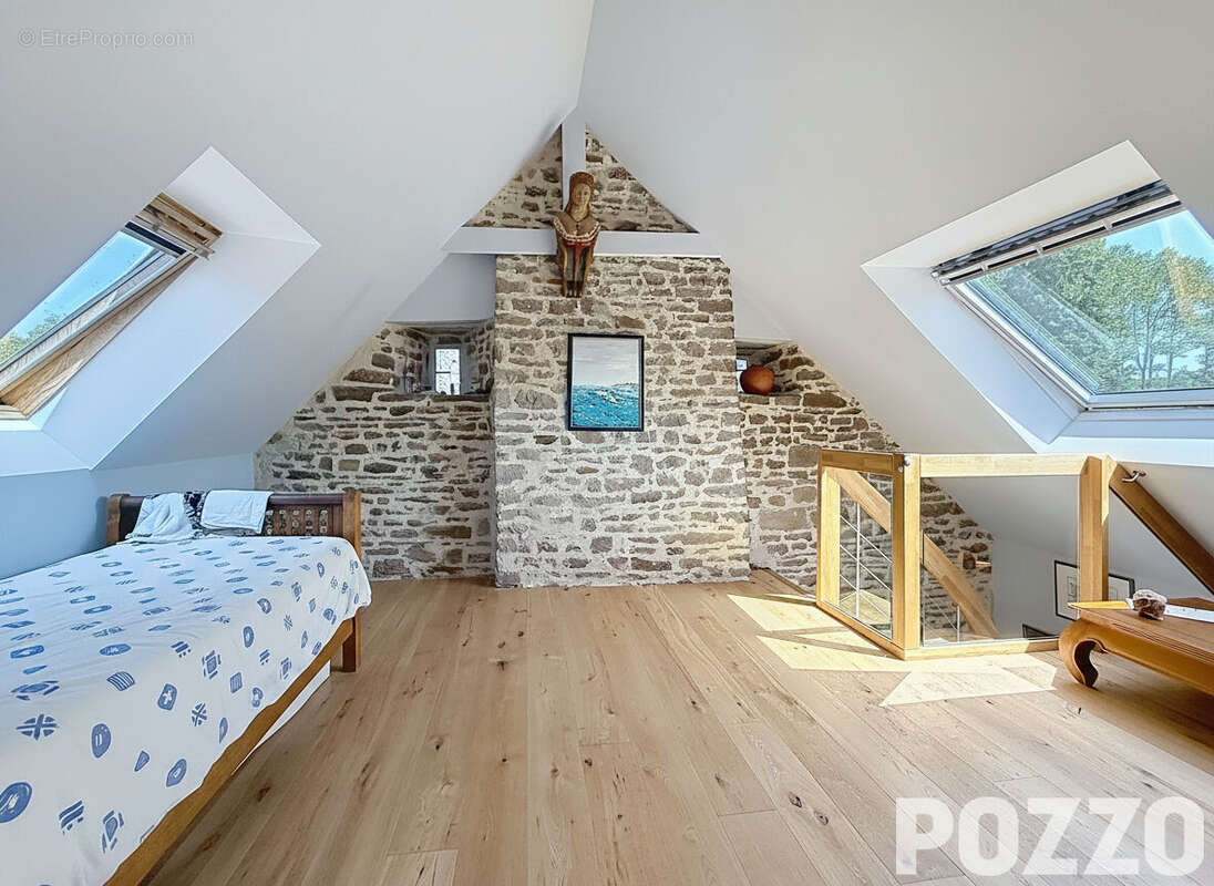 Equilly - Authentique longère en pierres avec vaste terrain arboré - photo 15