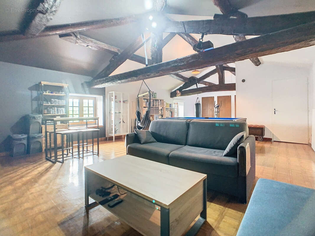 Maison à CHASSE-SUR-RHONE