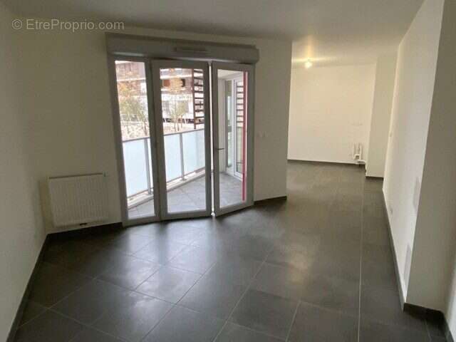 Appartement à MARSEILLE-2E