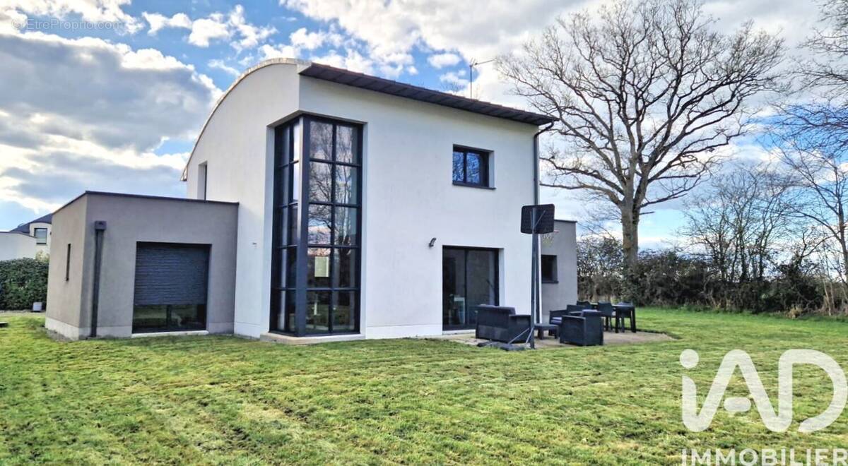 Photo 1 - Maison à CHANGE