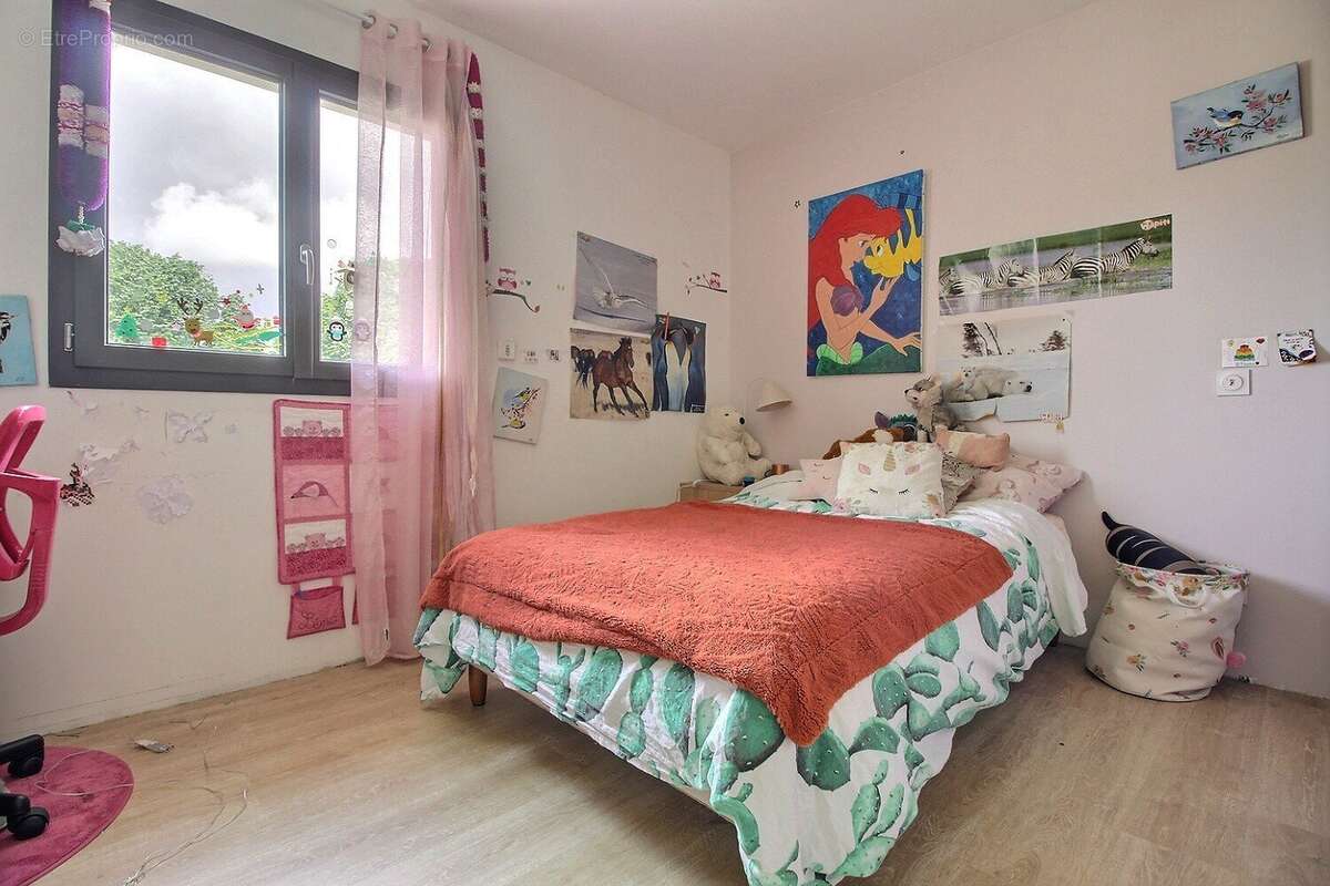 RARE : 2 maisons indépendantes sur 657m² de parcelle. - photo 6