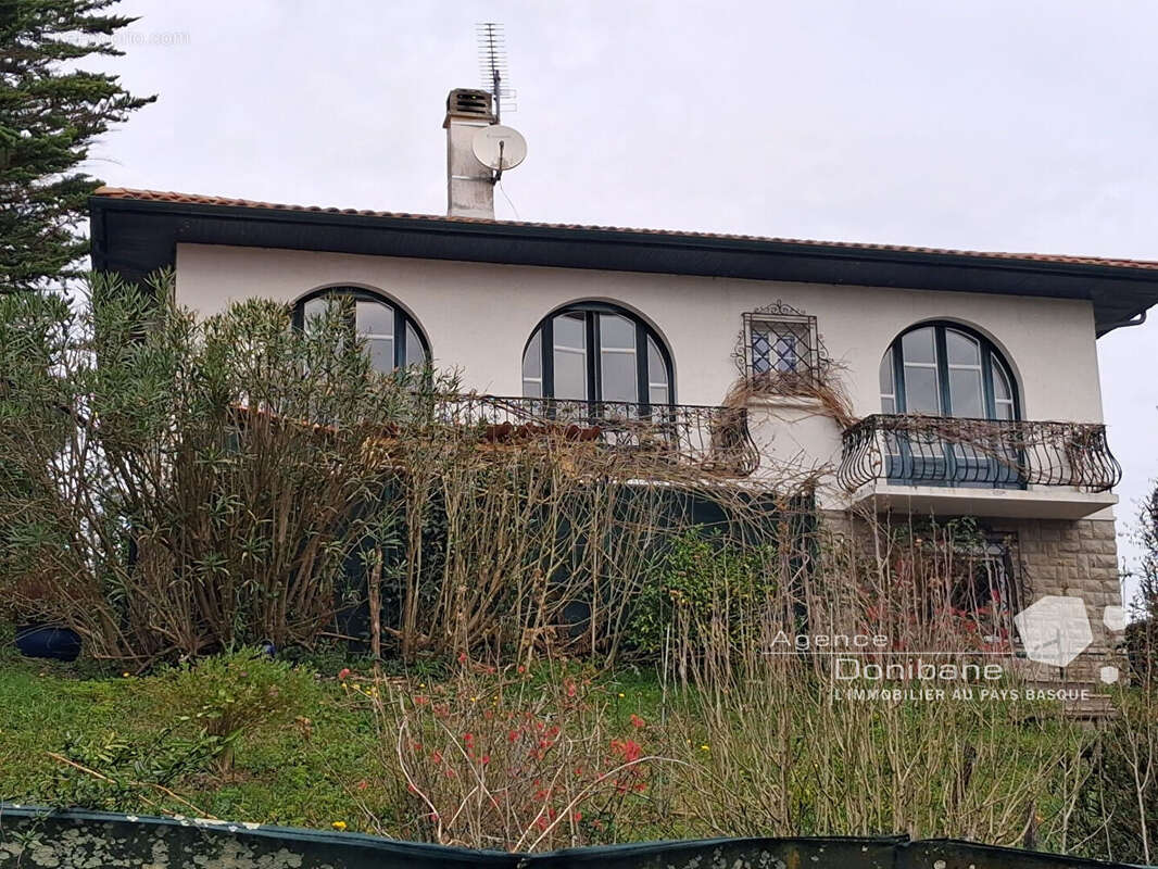 Appartement à URRUGNE