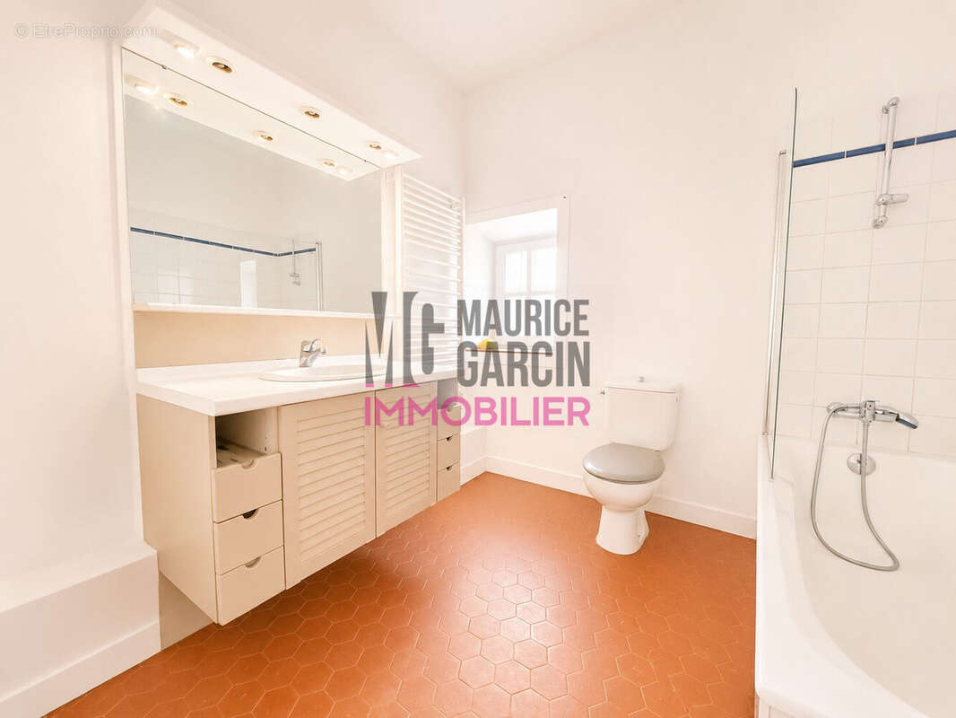 VENTE ACHAT IMMOBILIER MAISON DE VILLE VILLAGE CAVAILLON LUBERON 2 CHAMBRES PIERRES MAURICE GARCIN FLORENE TOLEDO - Maison à CAVAILLON