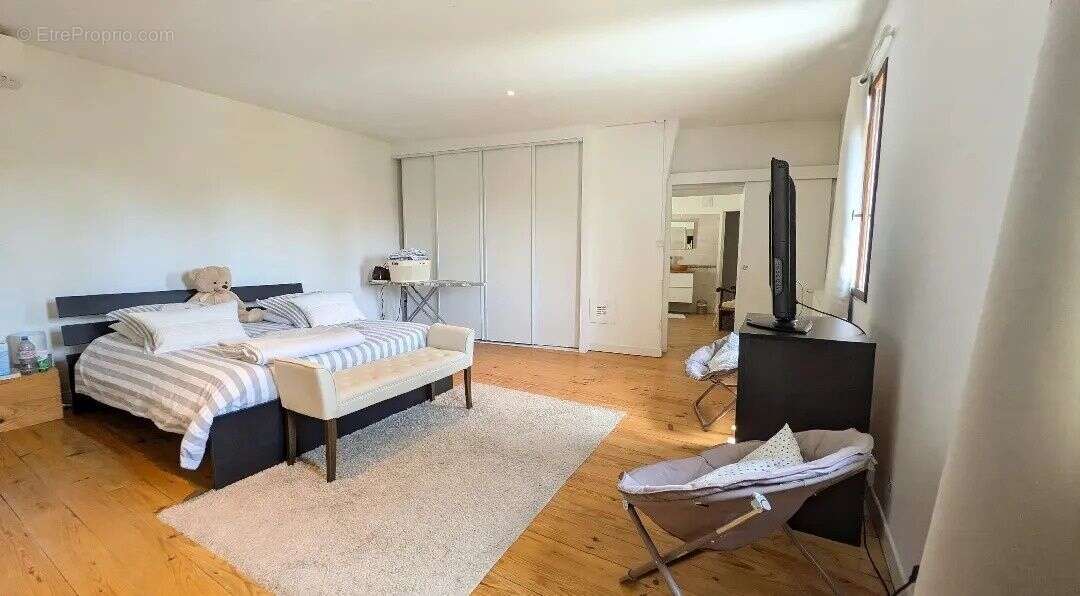 Maison en pierre à vendre avec garage - photo 12