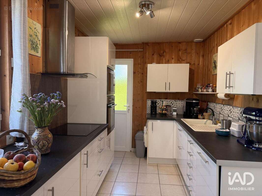 Maison 99 m² à Lanne-En-Baretous  - photo 3