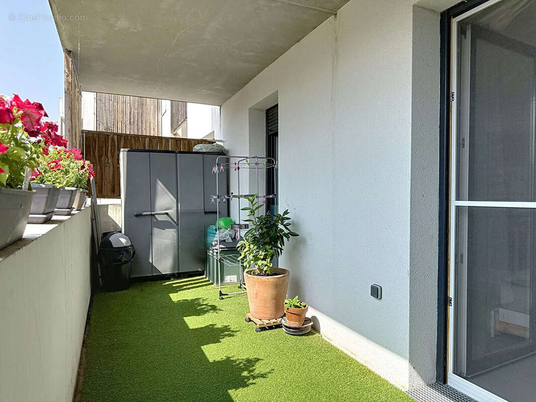 Appartement à VILLENAVE-D&#039;ORNON