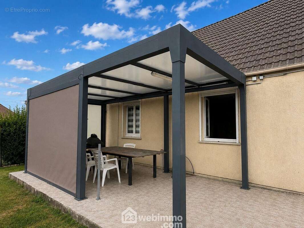 Maison 100 m² à Noyon  - photo 2