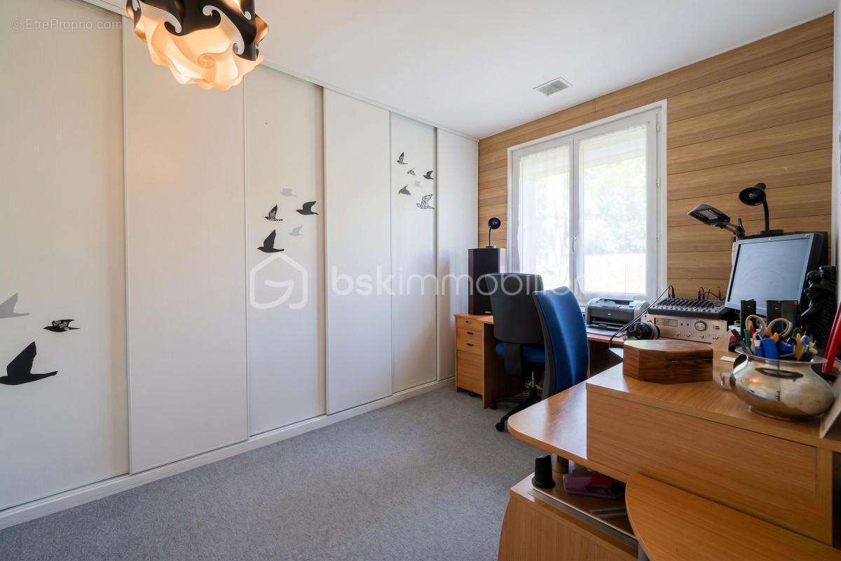 Maison plain-pied 134 m² – Piscine – Terrain 1 300 m² – Sud Ardèche (Laurac) - photo 13