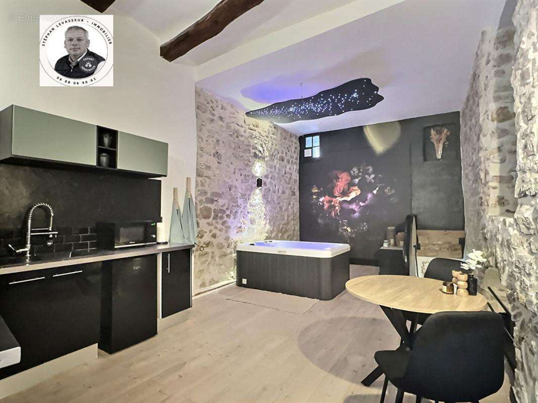 Appartement à LORGUES