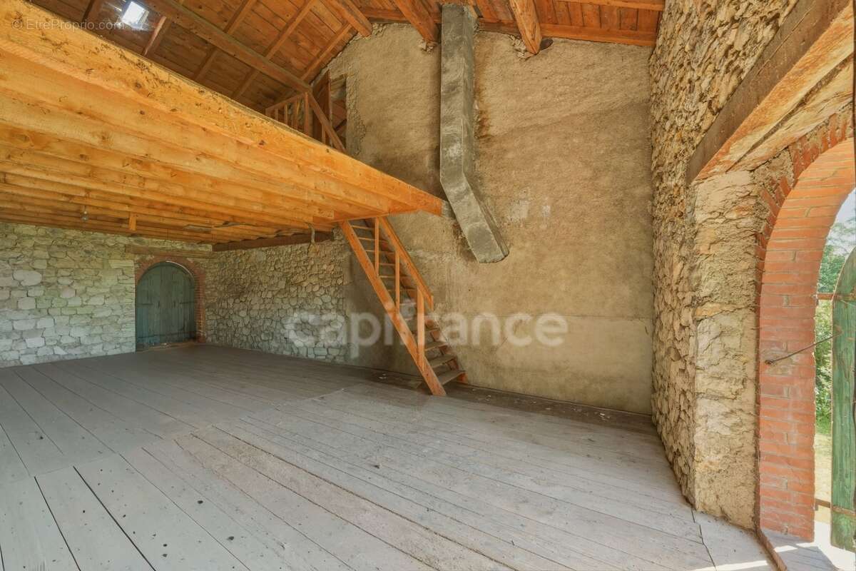 Maison à vendre 5 pièces PERON (01) - photo 35