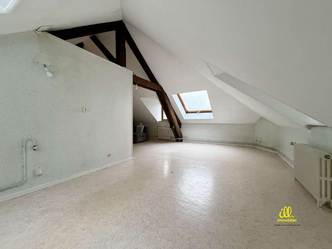 Appartement à CHARLEVILLE-MEZIERES