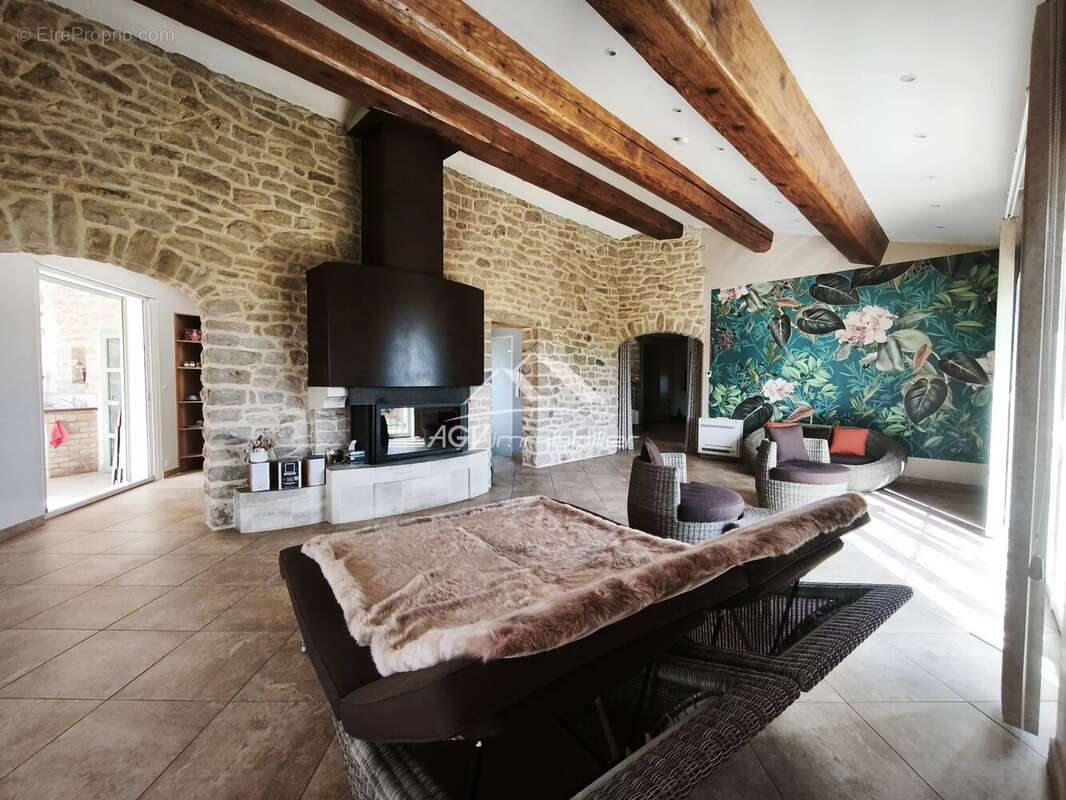 Maison à BOISSET-ET-GAUJAC