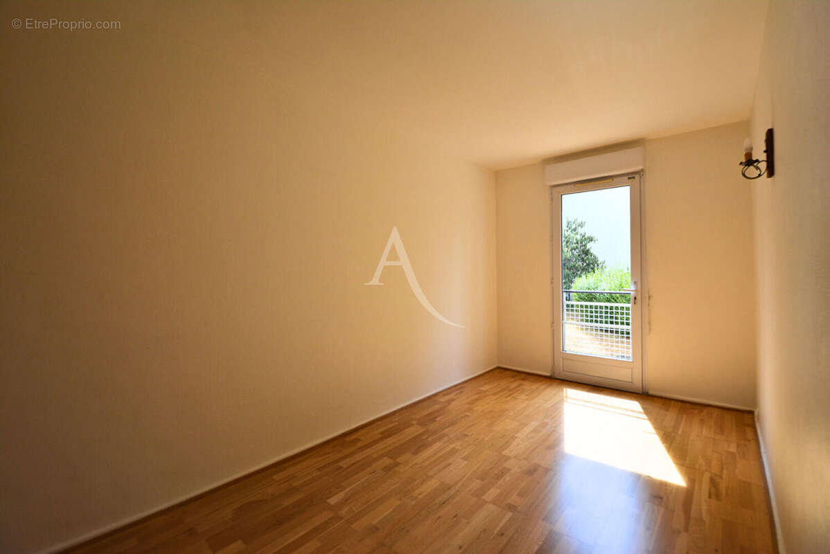 Appartement Sceaux 4 pièce(s) 63.92 m2 - photo 4