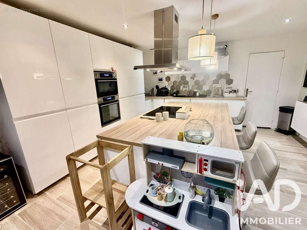 Maison 135 m² à La Trinite-Porhoet  - photo 4