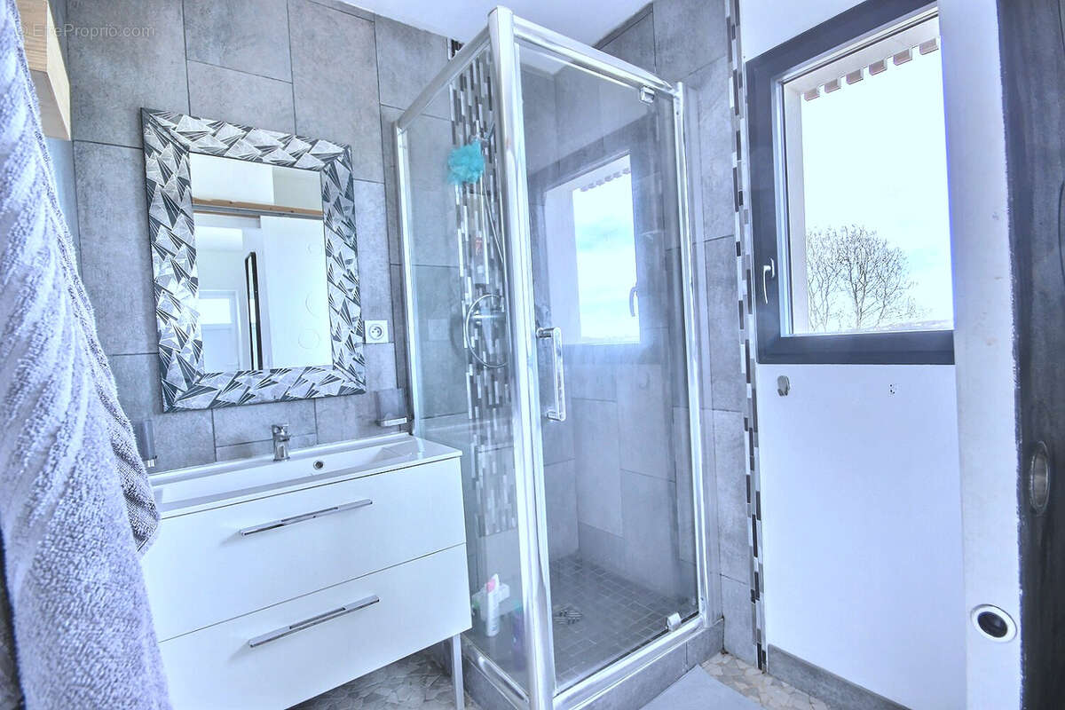 Maison à SERRES-CASTET