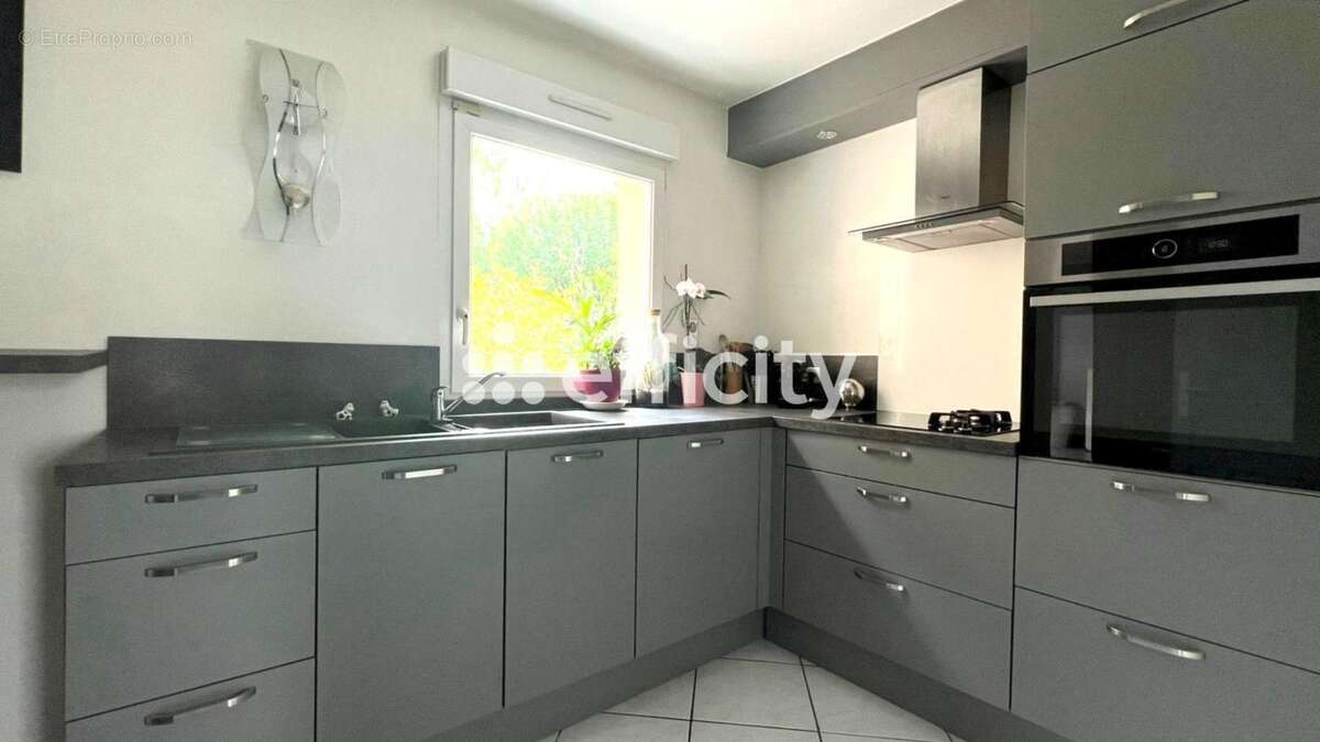 Maison 140 m² à Brunoy  - photo 7