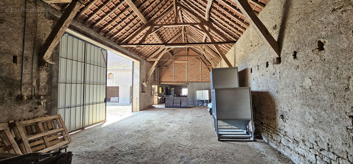 Maison à VARZY