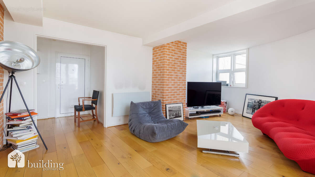 Appartement à COURBEVOIE