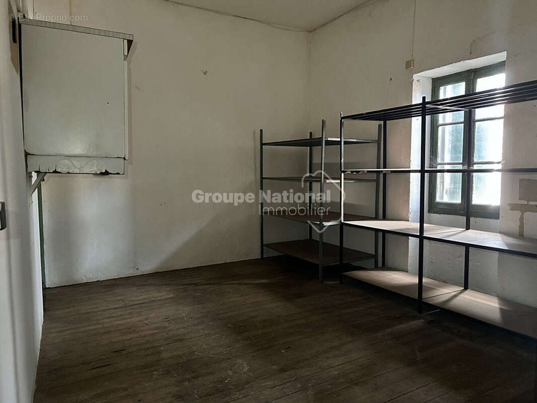 Appartement à SAINT-ETIENNE-DU-GRES