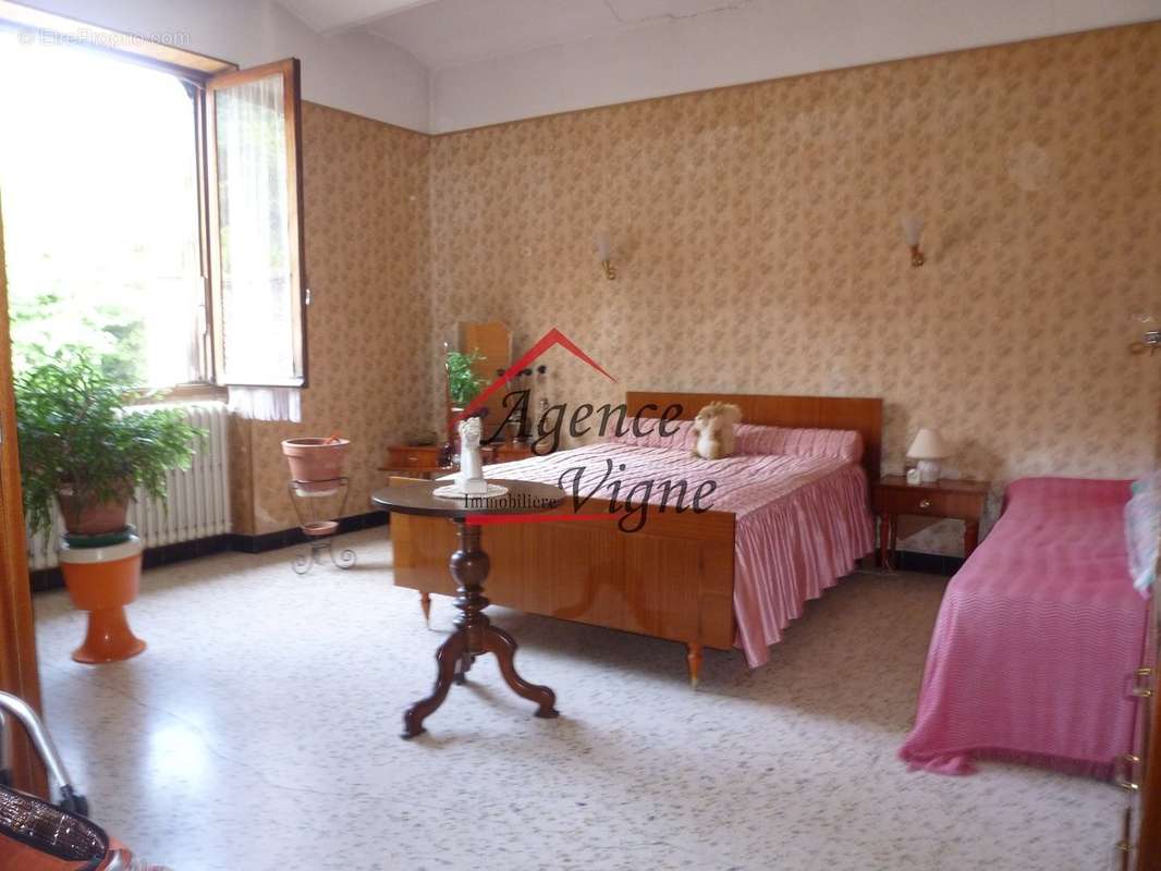 Maison à MOLIERES-SUR-CEZE