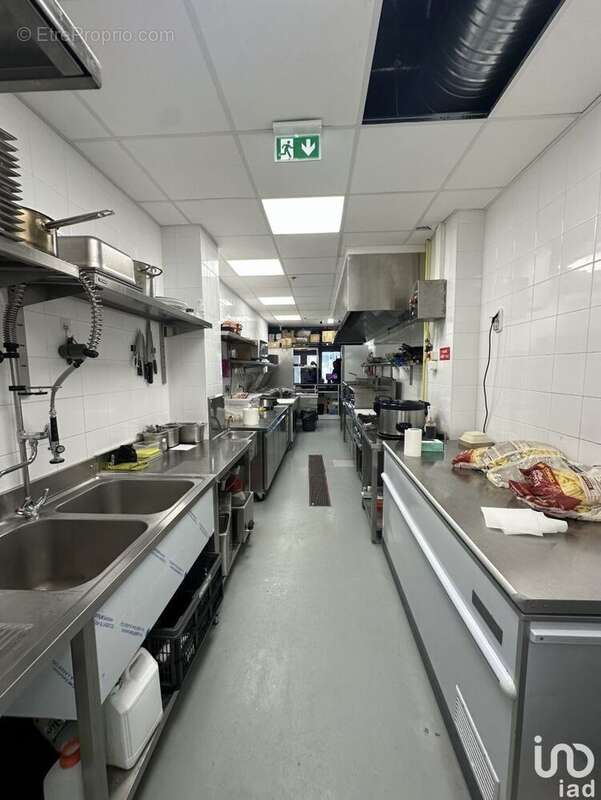 Photo 9 - Commerce à ORMESSON-SUR-MARNE