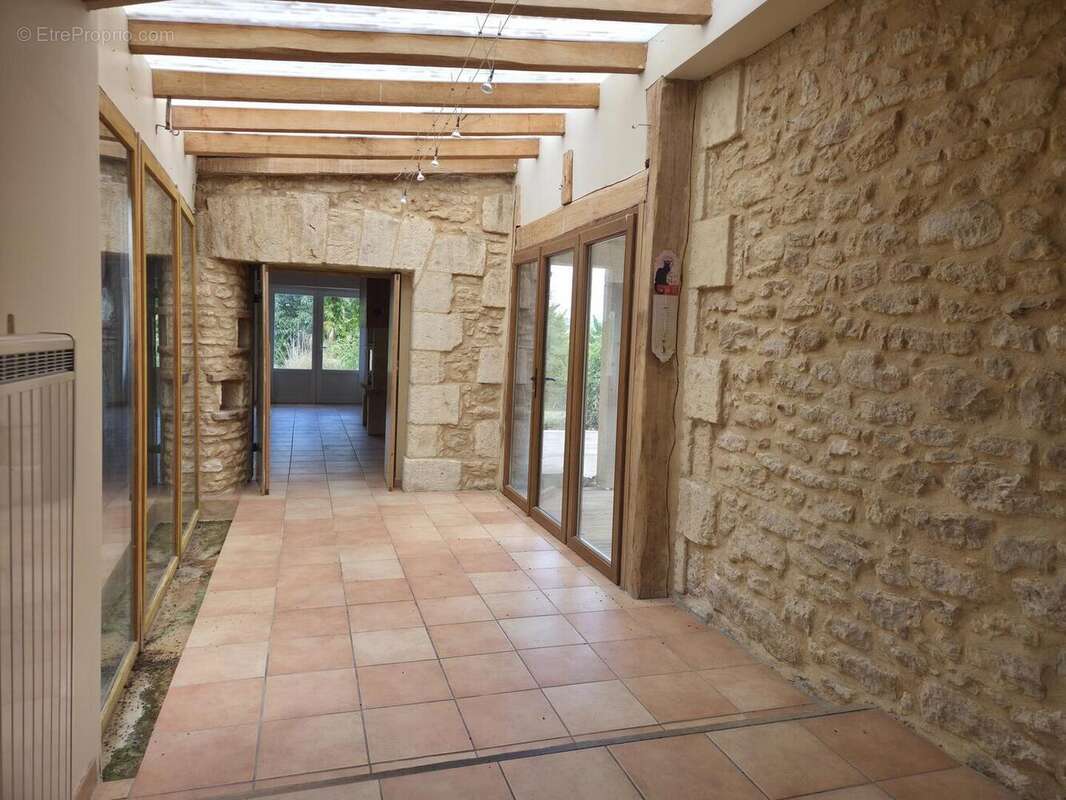 Sas entre deux maisons - Maison à LE BUGUE