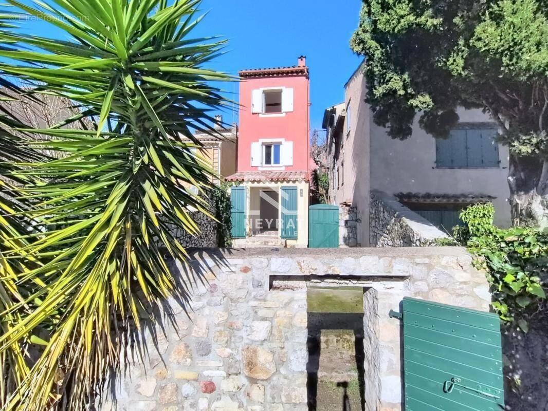 Maison à PEYMEINADE