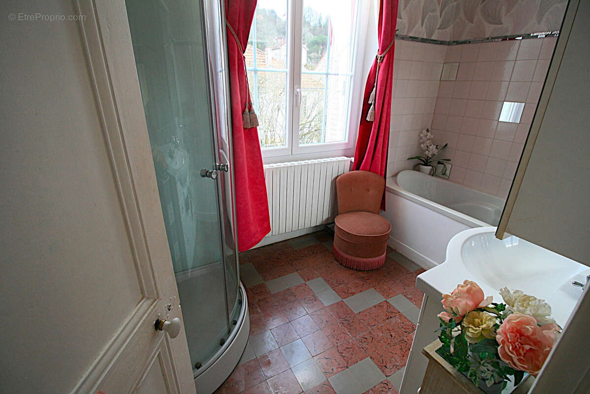 Maison à LE BUGUE
