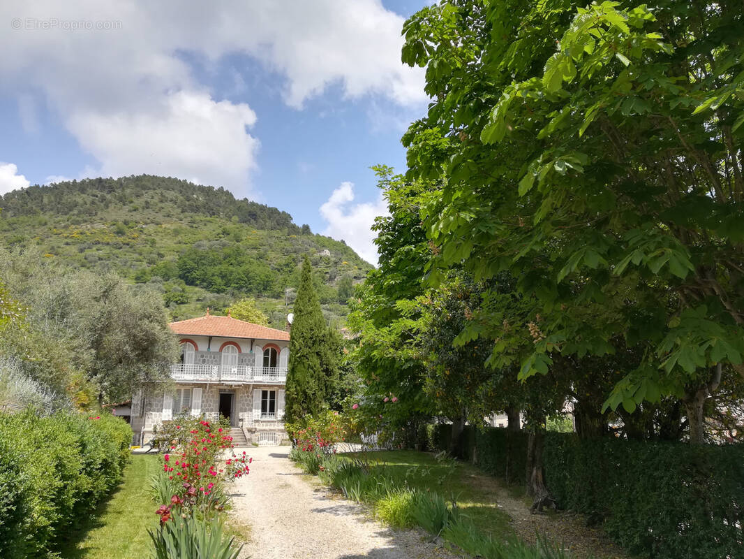 Maison à LUCERAM
