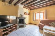 Maison à LINAS