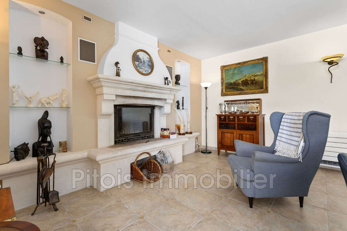 Maison à MOUANS-SARTOUX