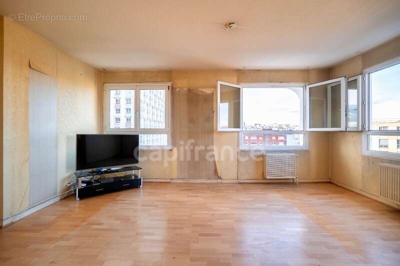 Appartement à PARIS-20E