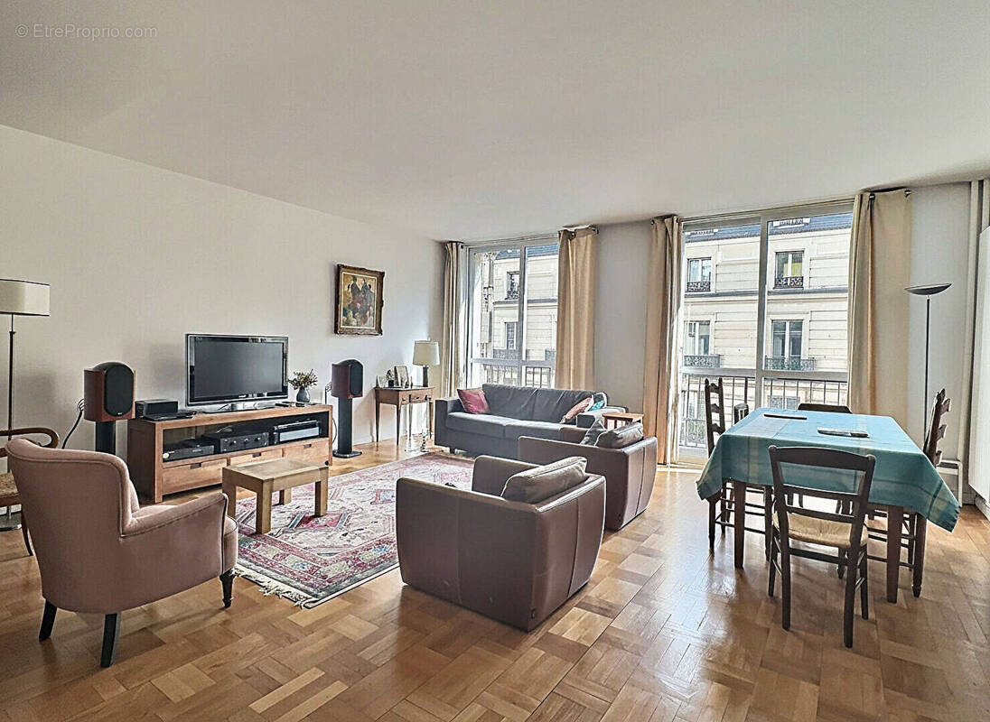 Appartement à PARIS-6E