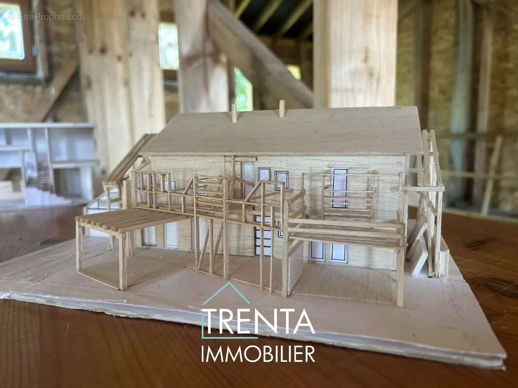 Maison à LE GRAND-LEMPS