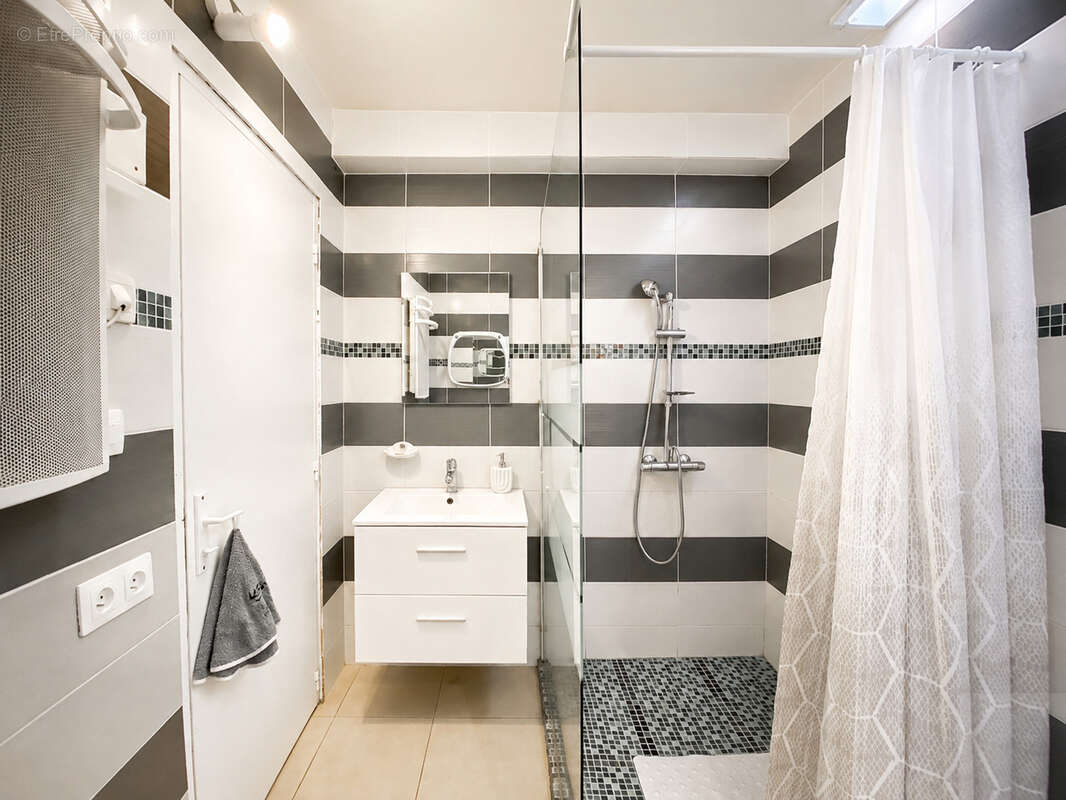 Amiens saint-honore - 145 m2 - 5 chambres - photo 4