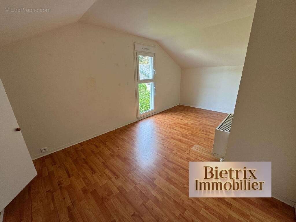 Maison à L&#039;ISLE-ADAM