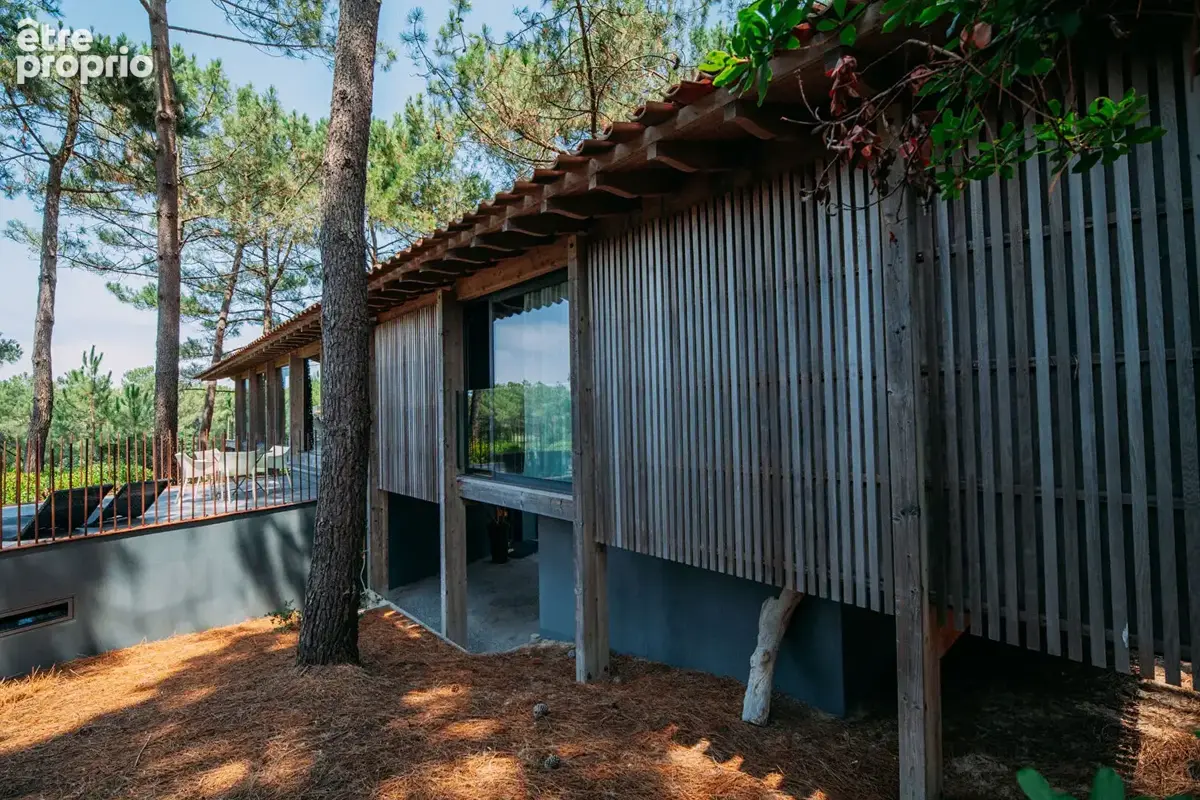 Villa d'architecte suspendue dans les pins. CLIMATISATION. Piscine. Vue Golf. Plages à pied ! - photo 16