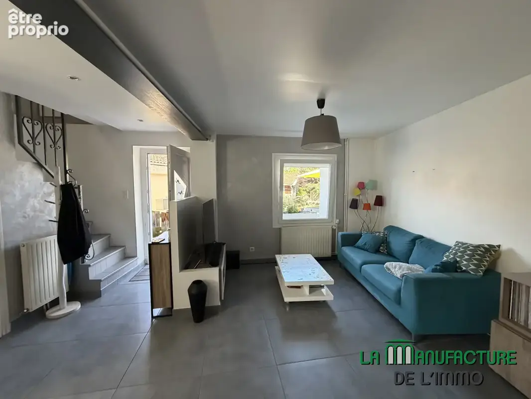 Maison de ville de 82 m2 avec terrasse et jardin de 126 m2 / le chambon-feugerolles-secteur Gaffard. - photo 25