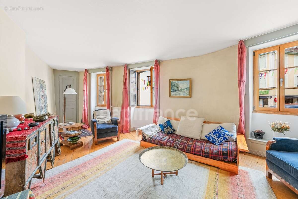 Maison à vendre 10 pièces GEX (01) - photo 20