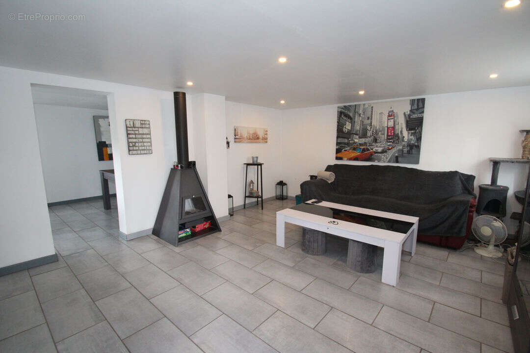 Maison à DORNES