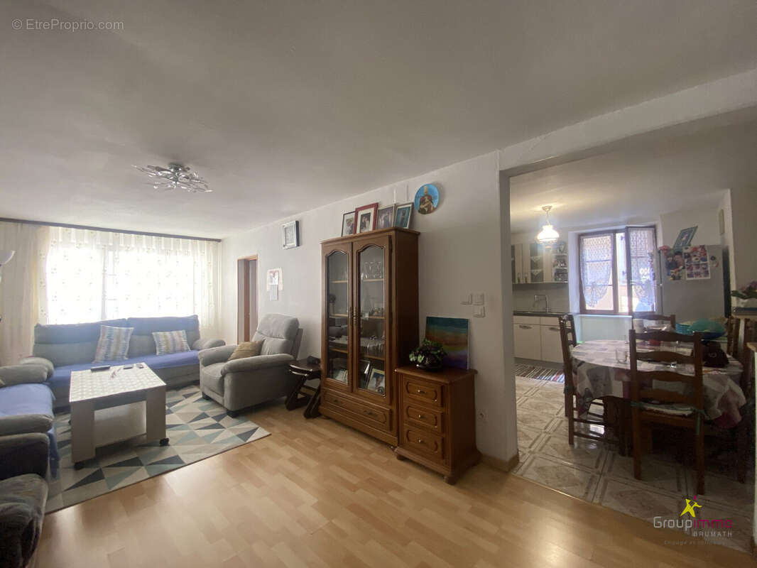 rdc : appartement 3p - Maison à BRUMATH