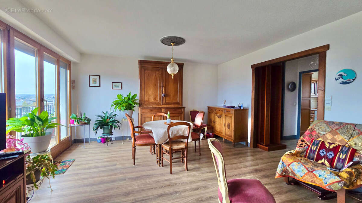 Appartement à JUVISY-SUR-ORGE