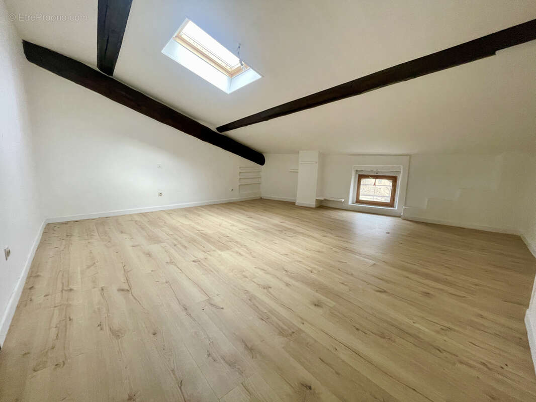 Appartement à CLERMONT-L&#039;HERAULT